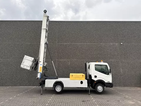 Nissan Cabstar 35.13 BOCKER HL27/1-6LH